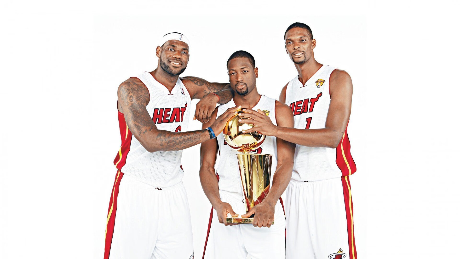 内马尔加盟利雅得新月引发热潮，内马尔亚军